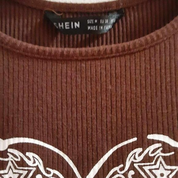 SHEIN Brown Queen Crop Top - Picture 3 of 3
